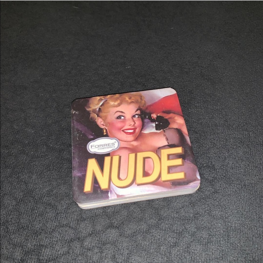 Nude Eyeshadow palette